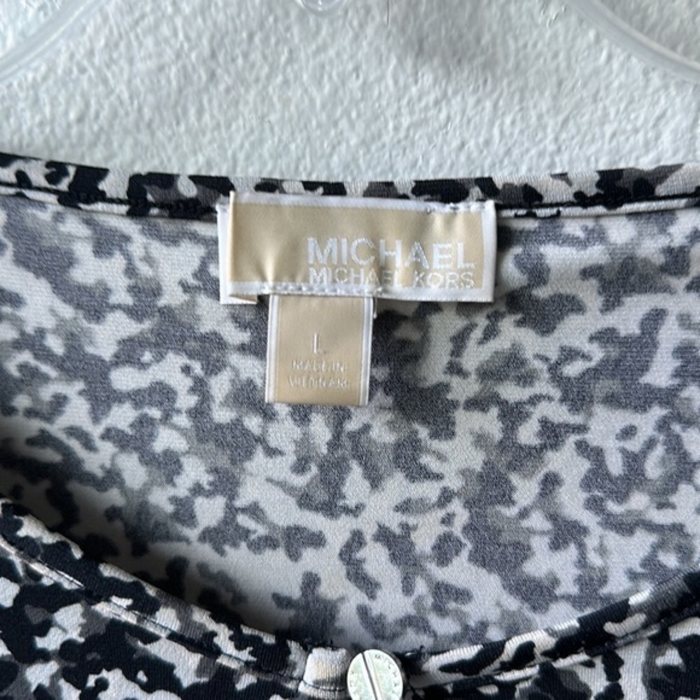 Michael Kors shirt women's size Large Balletcore black gray white - Picture 2 of 9